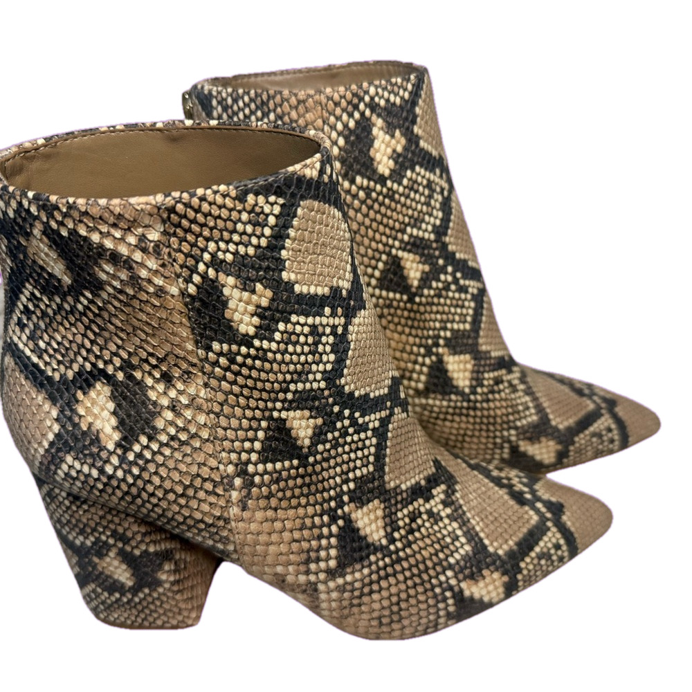 Vince Camutto Snakeskin Pattern Ankle Boots. Size 9 - DA003